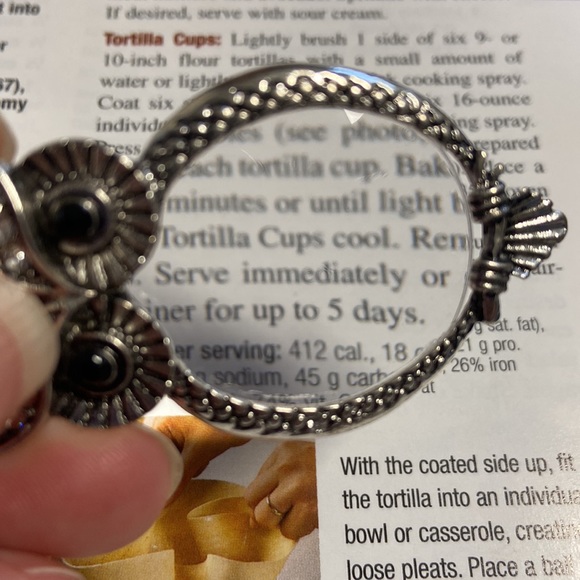 ⭐️ sale HP! ❤️ handmade, beaded stretch cord. magnifying owl - Picture 10 of 12